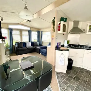 Modern #skipsea Sands Static Hire Holiday home